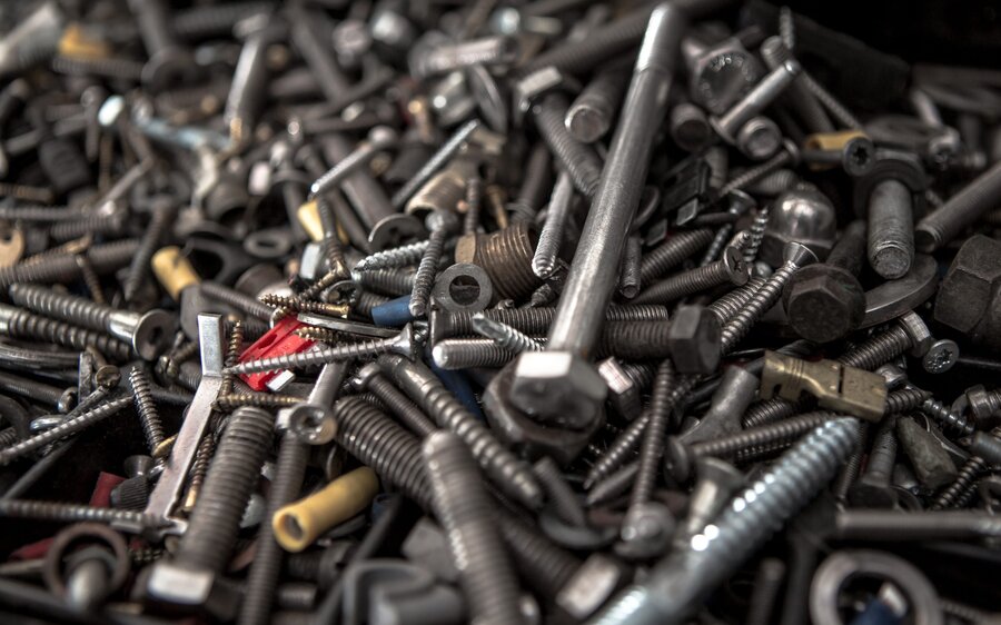 Materiaal aanwezig in onze loods