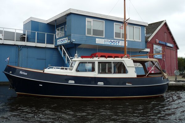 4 Jachtwerf Oost - Gillssen kotter - Tweede hands motorboten te koop -Yachtcharter.JPG 