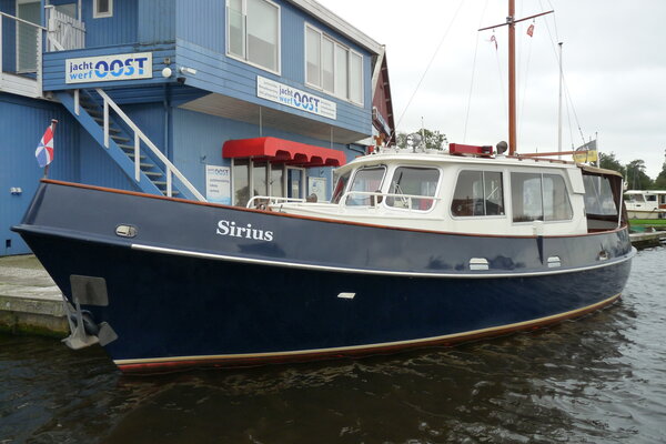 3 Jachtwerf Oost - Gillssen kotter - Tweede hands motorboten te koop -Yachtcharter.JPG 