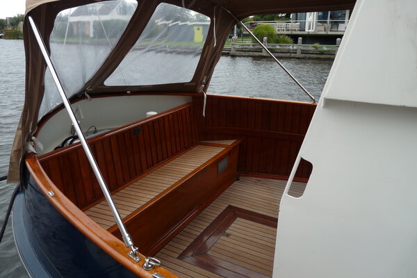 10 Jachtwerf Oost - Gillssen kotter - Tweede hands motorboten te koop -Yachtcharter.JPG 