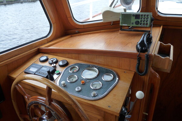 14 Jachtwerf Oost - Gillssen kotter - Tweede hands motorboten te koop -Yachtcharter.JPG 